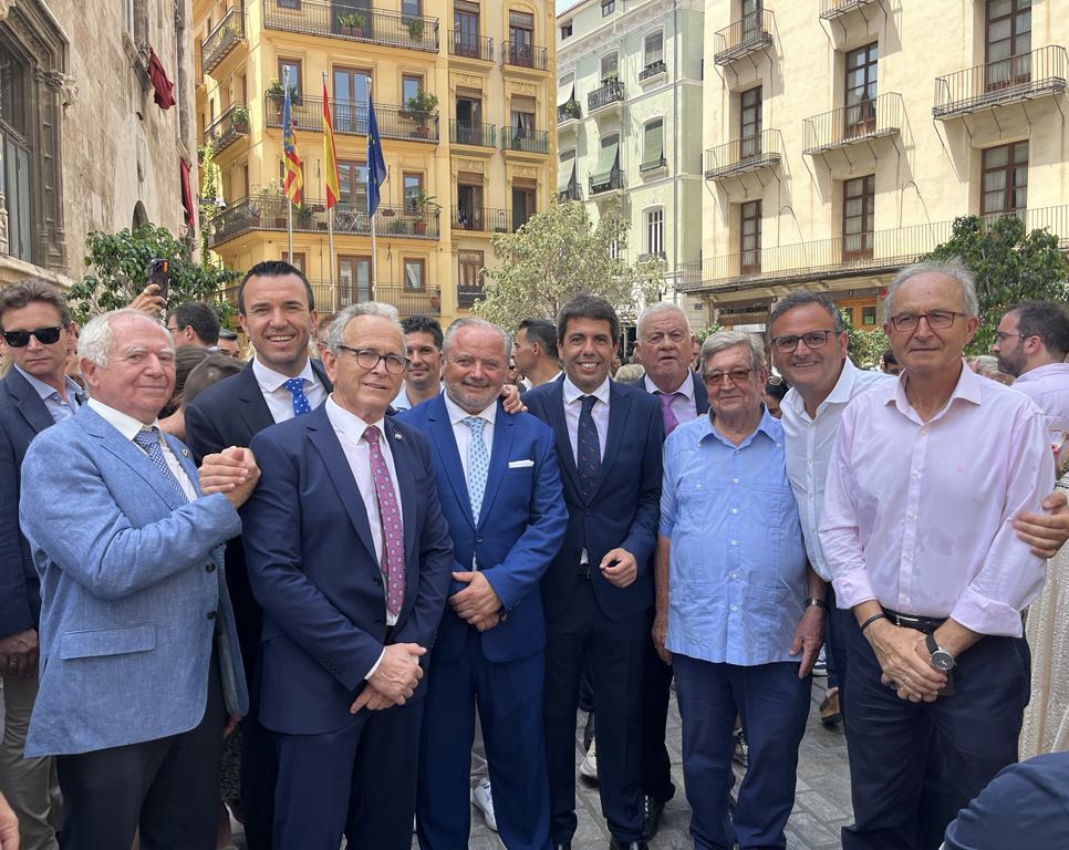 dd975698-0ec3-49b4-8bdb-5ceac06d4feb