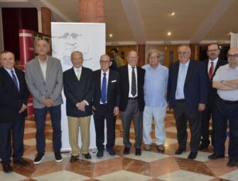 SANTIAGO RECIBE EL PREMIO “JOSÉ RAMÓN GARCÍA ANTÓN”