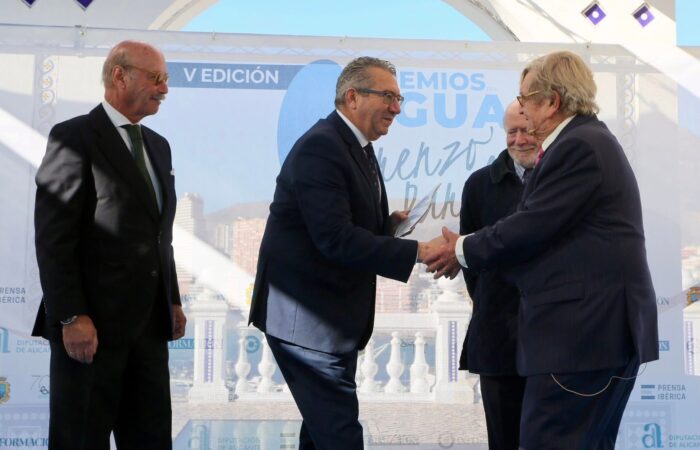 PEPE ANDÚJAR RECIBE EL PREMIO LORENZO PARDO 2025